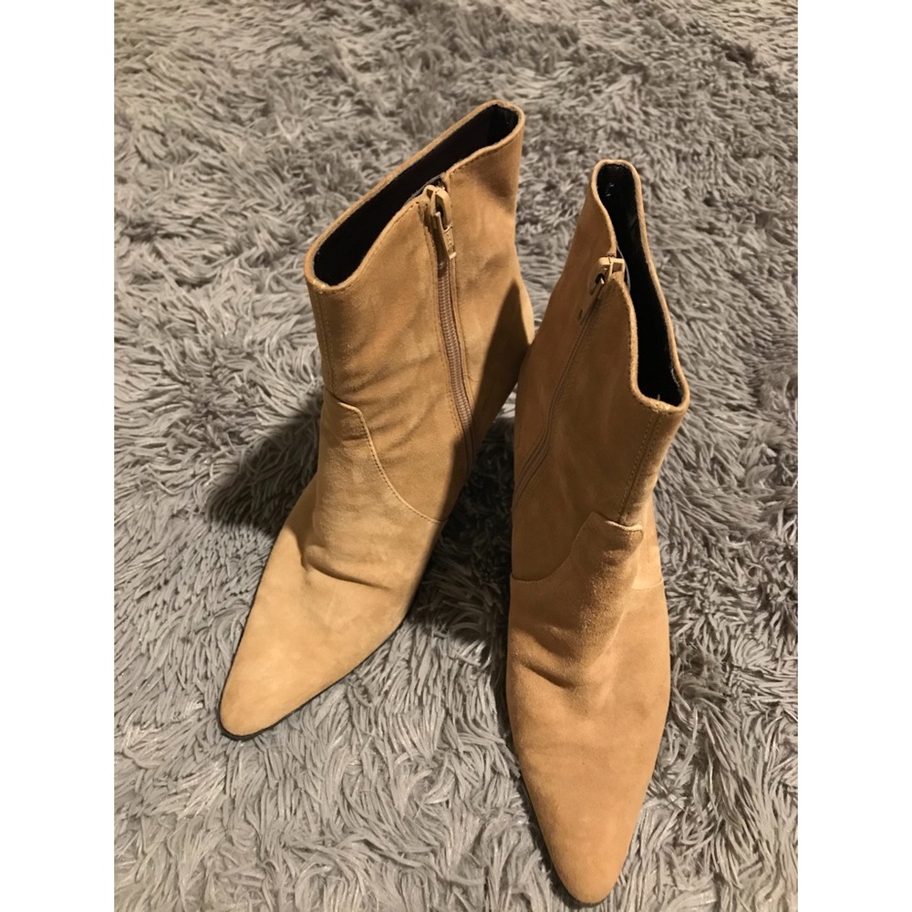 NINE WEST Suede Boots